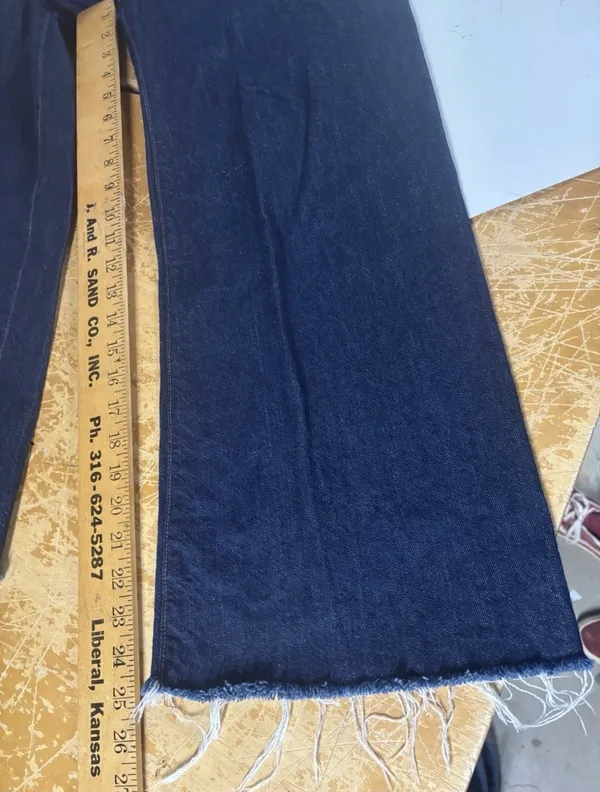 Veronica Beard Grant Wide Leg Raw Hem Jeans - Image 8