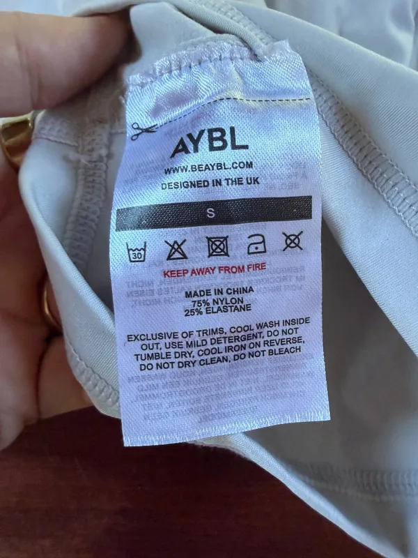 AYBL Pocket Style Bike Shorts Work Out Athletic Shorts Size Small Cream / Gray - Image 6