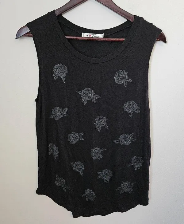 It Closet Tank Top Black Roses Sleeveless Floral Rose Pattern Neutral - Image 8