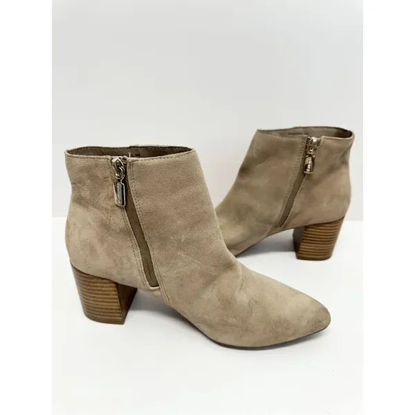 Blondo Booties Size 8 Tan Cow Suede Ankle Boots Block Heel Pull On Side‎ Zip - Image 3