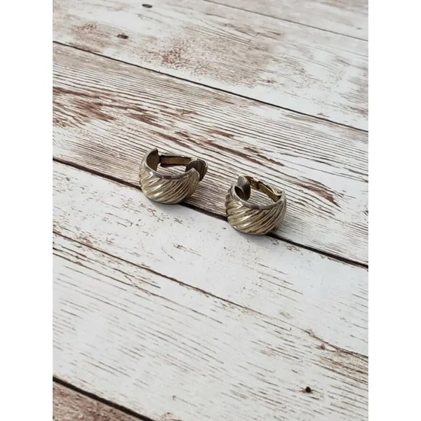 Vintage Clip On Earrings - Silver Tone Diagonal Line Hoops - Image 5