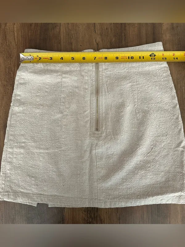 Lioness Linen Mini Skirt - Image 5