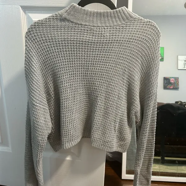 Gray mockneck hollister sweater - Image 3