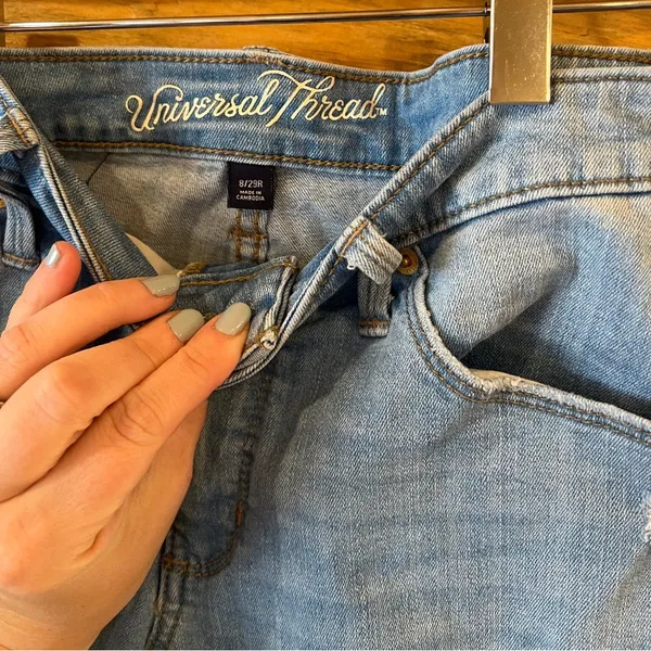 Universal Threads Skinny Jeans - Image 2