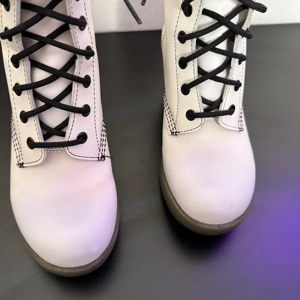 Dr Martens Darcie Heels White Leather Lace‎ Up Boots Size 7 Statement Chunky - Image 7