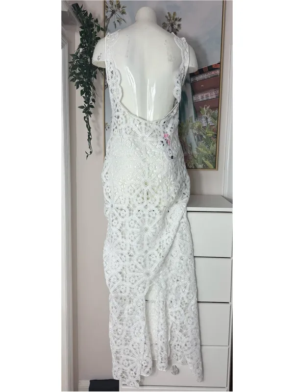 PrettyLittleThing White Flower Crochet Plunge Beach Cover Up Maxi Dress XL NWT - Image 7