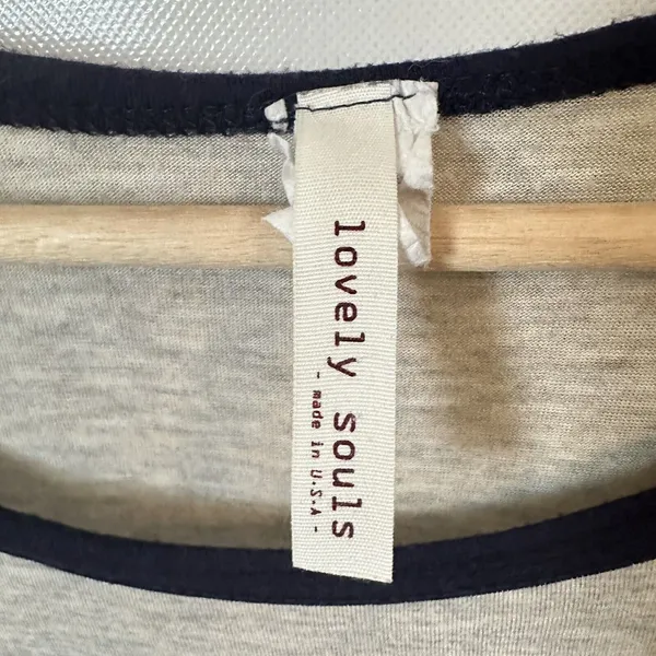 Lovely Souls T Shirt Womens Small Blue Raglan Baseball Jeep Dirtroad Darlin - Image 3