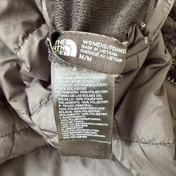 The North Face Women's Mossbud Swirl Reversible Jacket - Image 9