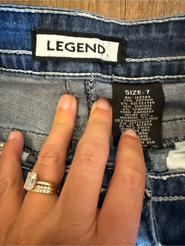 Legend Y2K Embellished Slight Flare Jeans Size 7 - Image 3