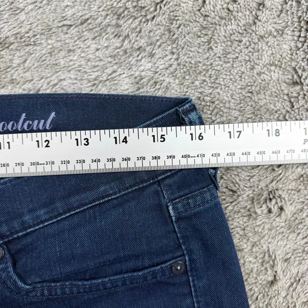 7 For All Mankind Bootcut Jean's Women's 29 - Image 6
