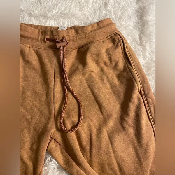 women’s alphalete essential joggers - Image 2