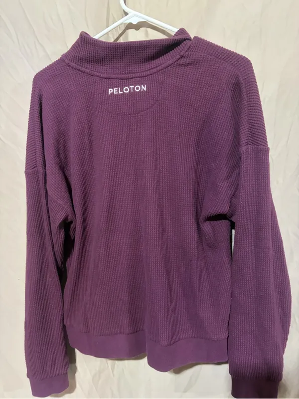 Peloton sweatshirt - Image 3