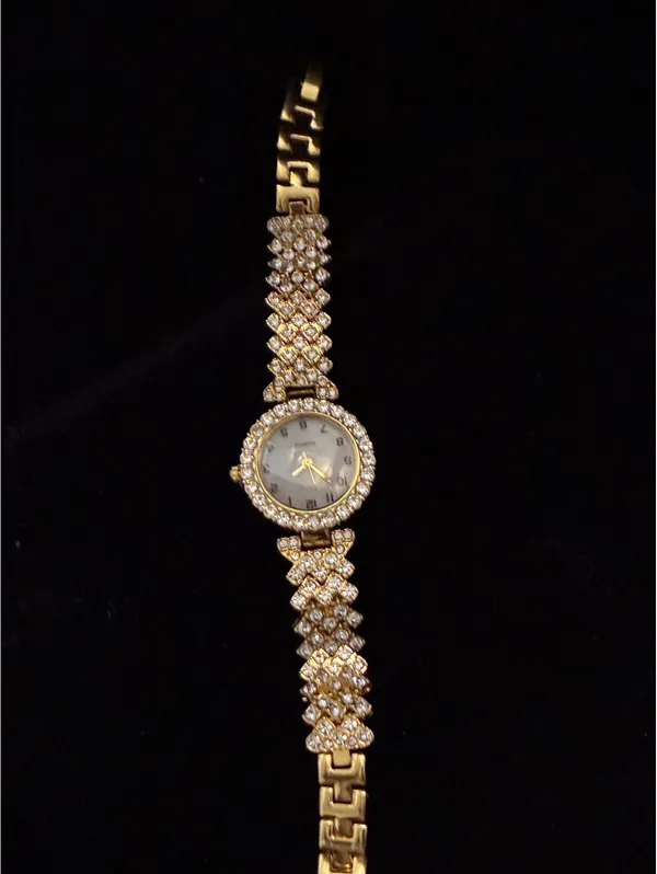 Women's Gold Tone Quartz Dress Watch with Sparkling Rhinestone Crystals - Image 5