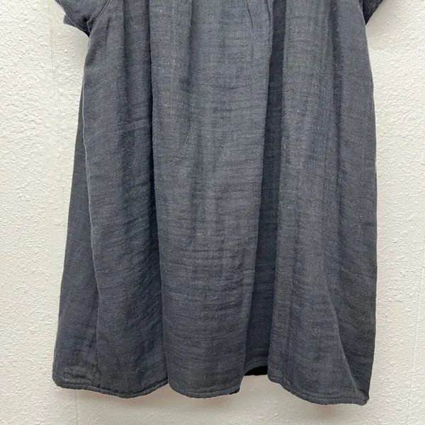 Old Navy Gauzy Flutter Sleeve Top Womens Medium Beachy Cottagecore Breathable - Image 7