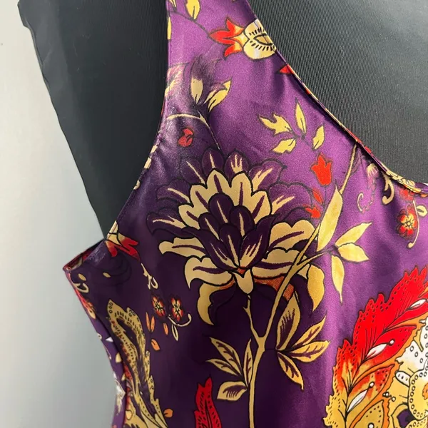 Natori paisley printed purple midi length satin nightgown size large - Image 2