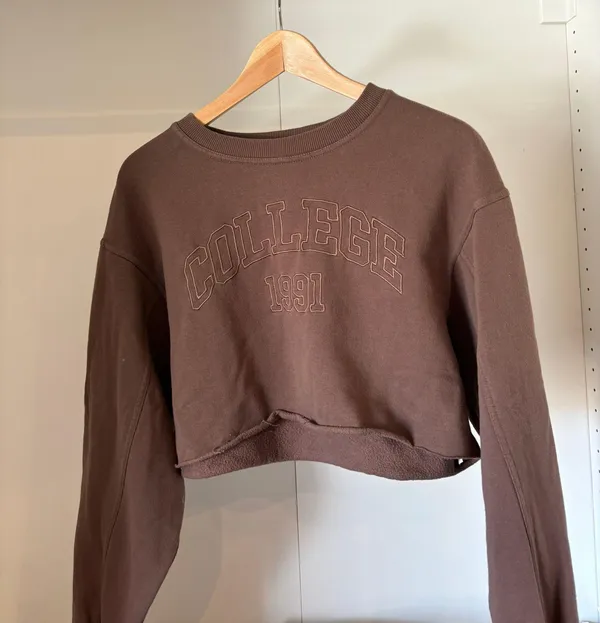 Garage Cropped Crewneck - Image 2