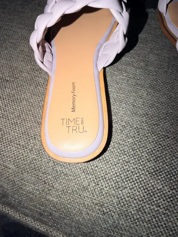 Time & Tru NWT sandals - Image 4
