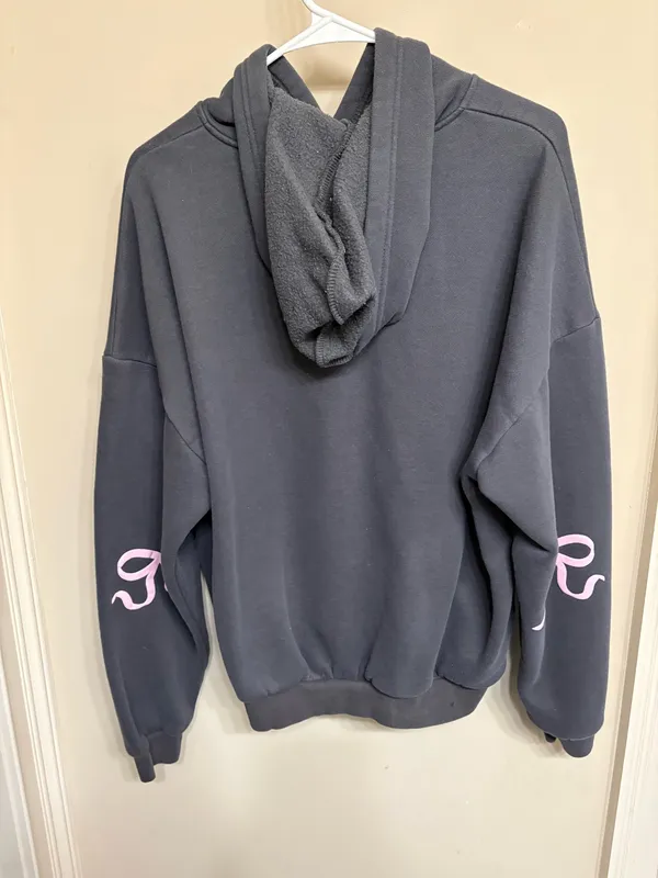 Edikted Sweatshirt - Image 2