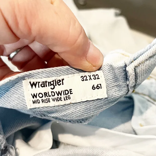 Wrangler Worldwide Mid Rise Wide Leg Jeans Light Wash Blue 32 / 14 - Image 7