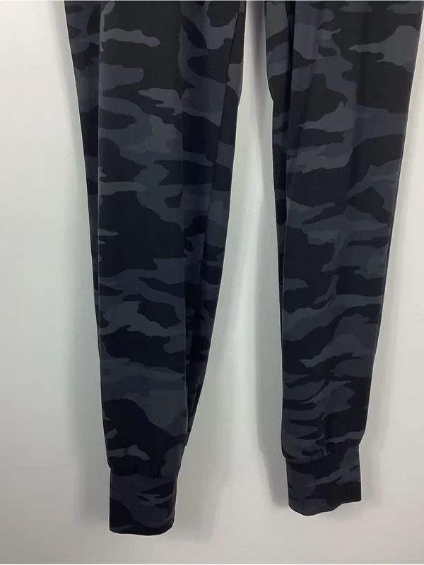 Athleta Salutation Camo Jogger Size XXS - Image 3