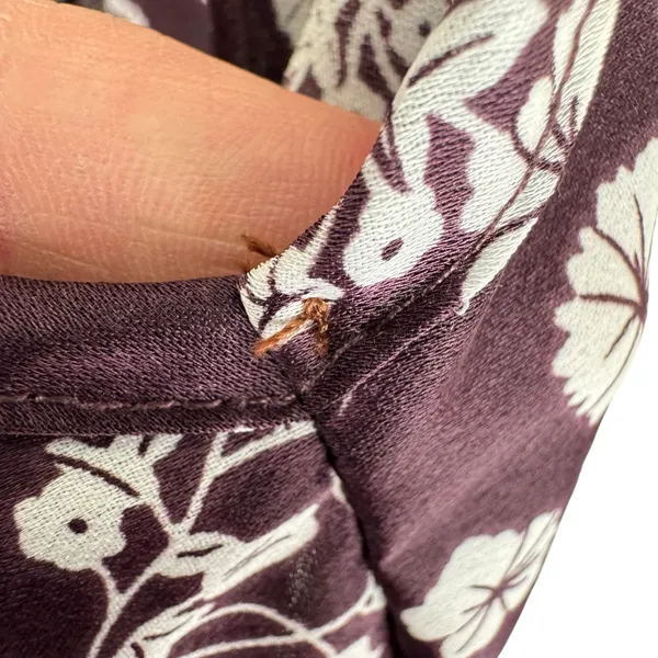 Renee C. Wine Purple White Floral Racerback‎ Lightweight Tank Blouse Size M - Image 5