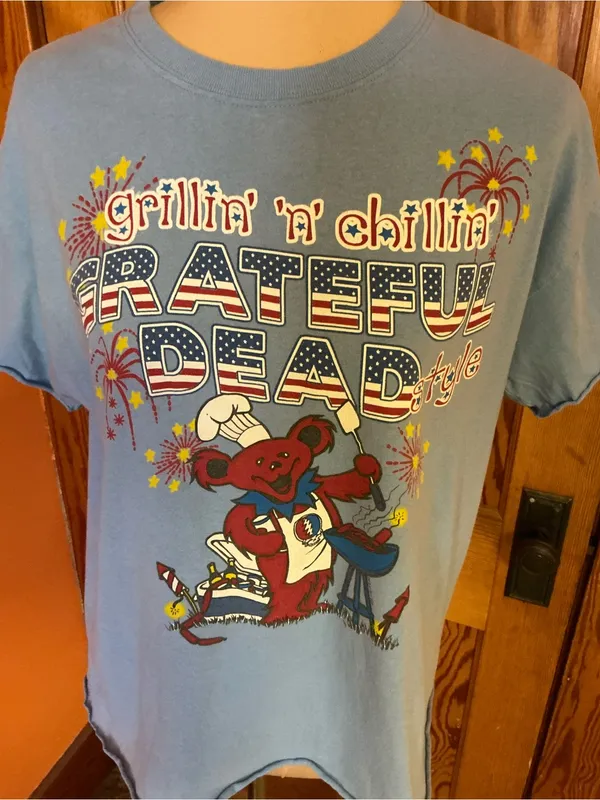 Liquid Blue Grateful Dead Grilling Chillin’ Graphic Tee Cut Off Blue - Image 7
