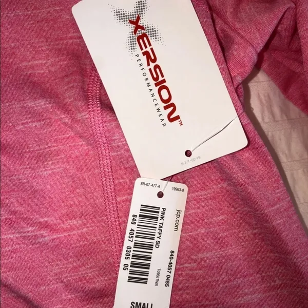 XERSION size small pink zip up gym top with thumbholes New with tags - Image 5