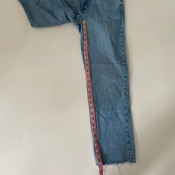Abercrombie & Fitch 90s Straight Jeans 27/4 Mid Rise Raw Hem Light Wash - Image 8