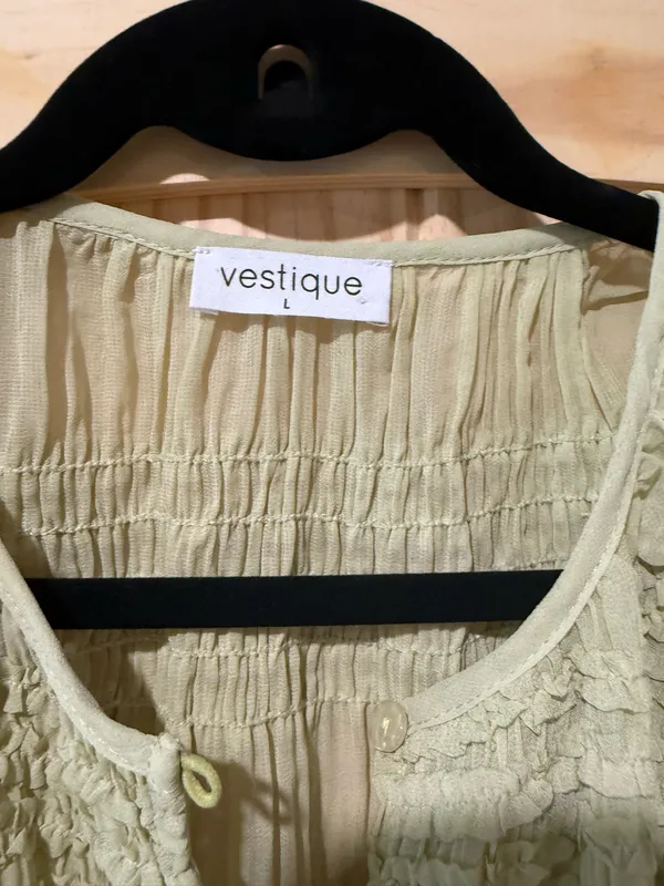 cropped green shirt Size L - Image 2