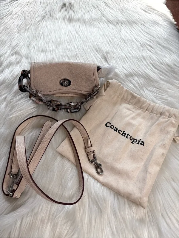 Coach Coachtopia Cloud White Leather Mini Wavy Dinky Bag - Image 2