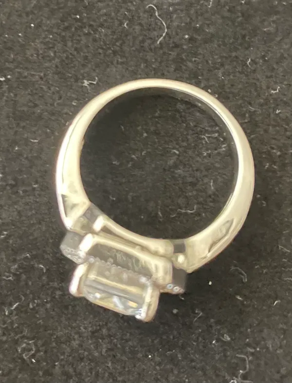 White Gold Engagement Ring Silver - Image 2