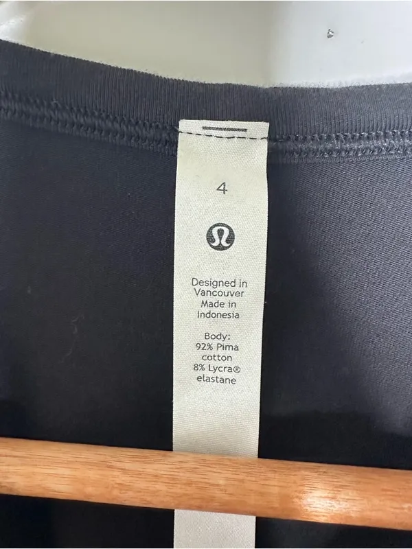 Lululemon Black Crescent Twist Front Pima Cotton T-Shirt Size 4 - Image 5