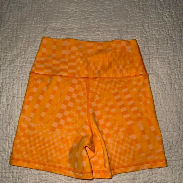 NWOT Aerie Orange‎ Checkered Shorts Size Medium - Image 2
