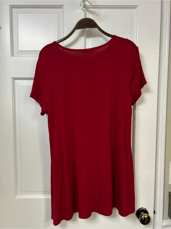 Women's Maroon Floral Mandala Short Sleeve Tunic Top - Image 3