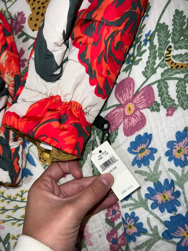Aerie Gloves - Image 3