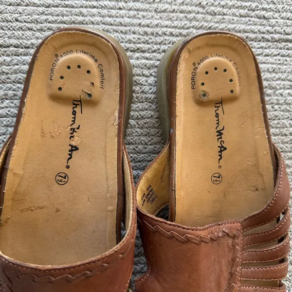 Vintage 90s Thom McAn Brown Leather Lug Sole Slides Sandals Size 7.5 - Image 4