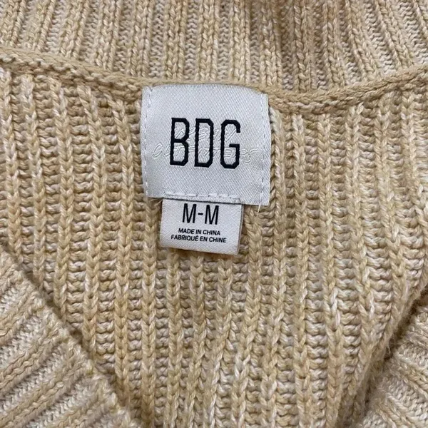 BDG Urban Outfitters Beige Cropped Button Cardigan Sweater M - Image 4