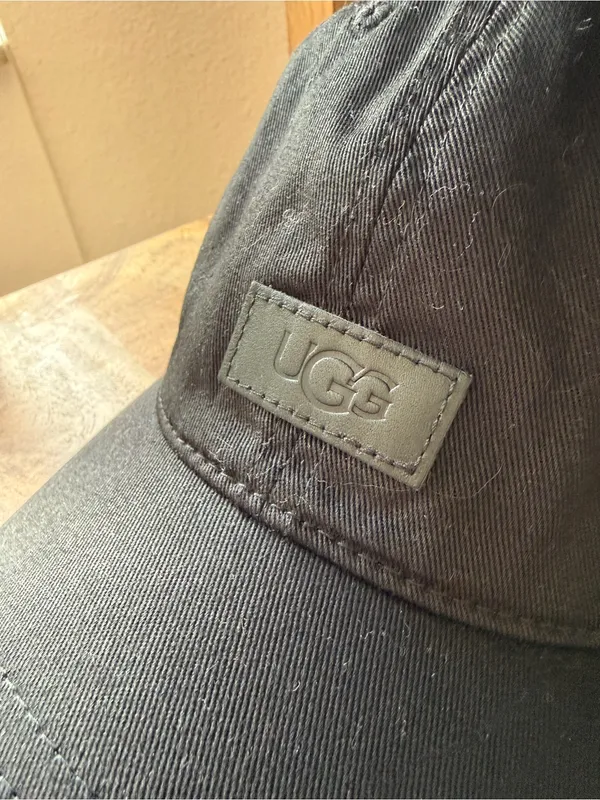 UGG Black Logo Cap - Image 2