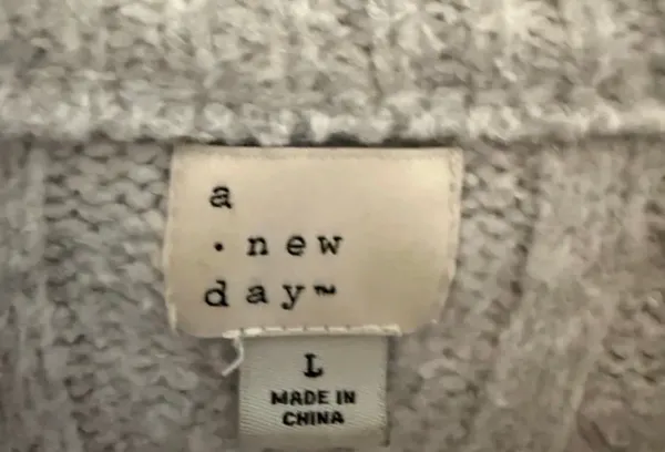 A new day sweater  - Image 2