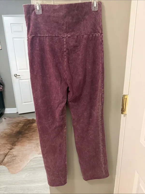 Chatoyant High-Rise Flare Pants – Dusty Rose/Purple L - Image 4