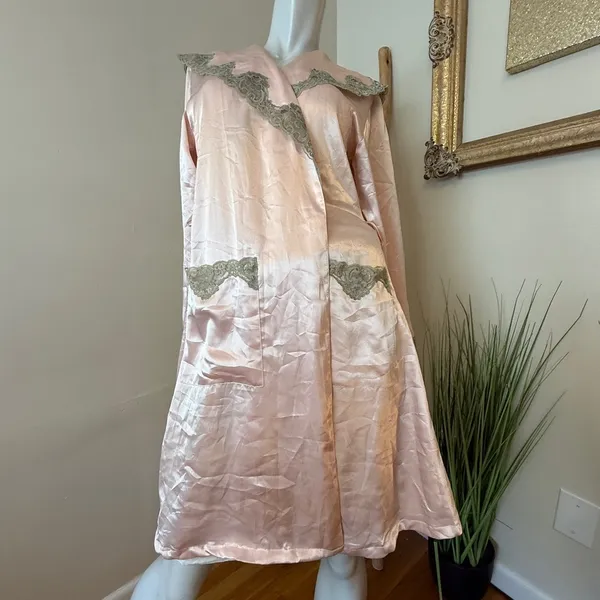 Victoria’s Secret 2nd Skin Liquid Satin Regency Robe Chantilly Lace Rare PS VTG - Image 6