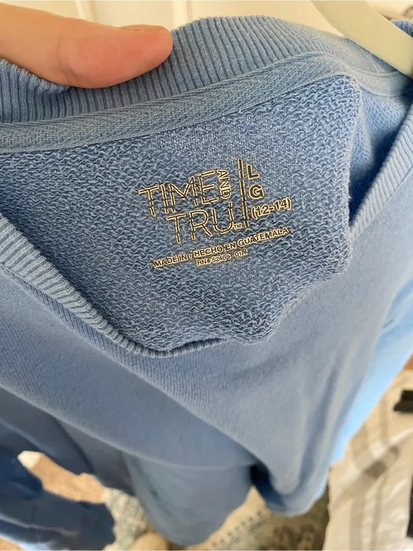 Time and Tru Light Blue Crewneck Sweatshirt - Image 6