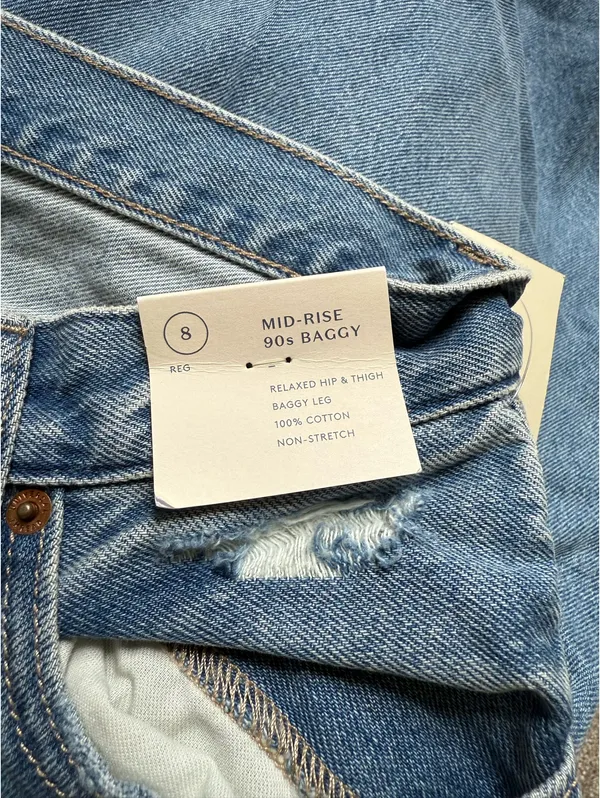Universal Threads Mid Rise 90’s Baggy Jeans - Image 5