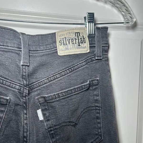 Levis SilverTab Mom Jeans Womens 27x27 Washed Gray High Rise Tapered - Image 6