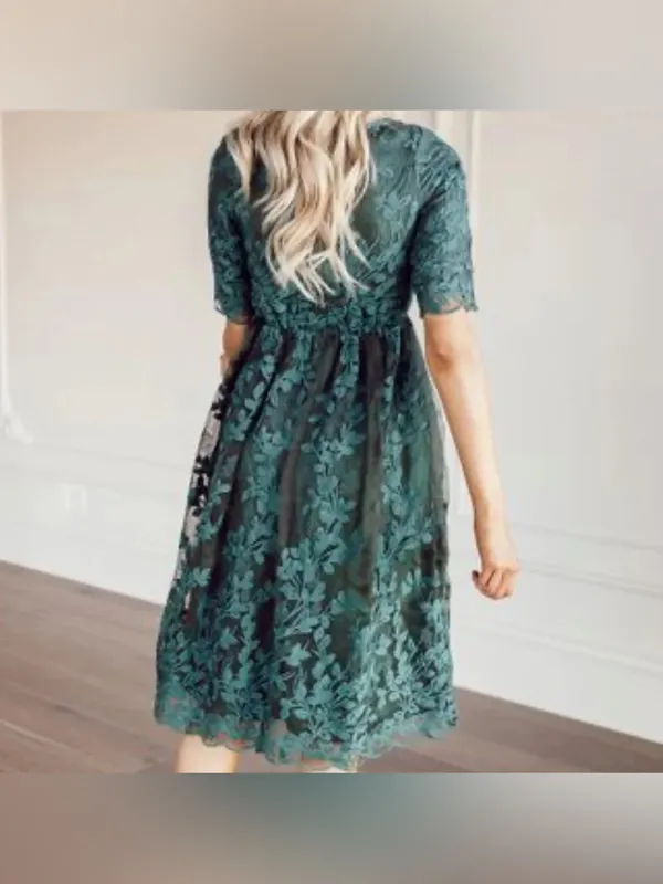 JESSAKAE Eve‎ Wintergreen Dress Floral embroidered midi forest green size small - Image 2