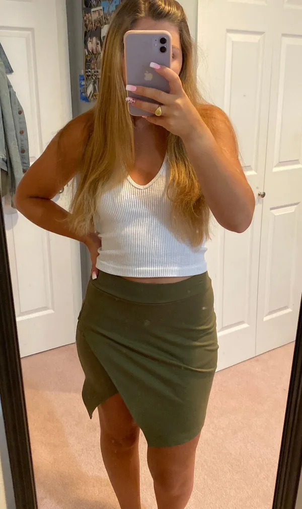 Forever 21 Green Bodycon Skirt - Image 2