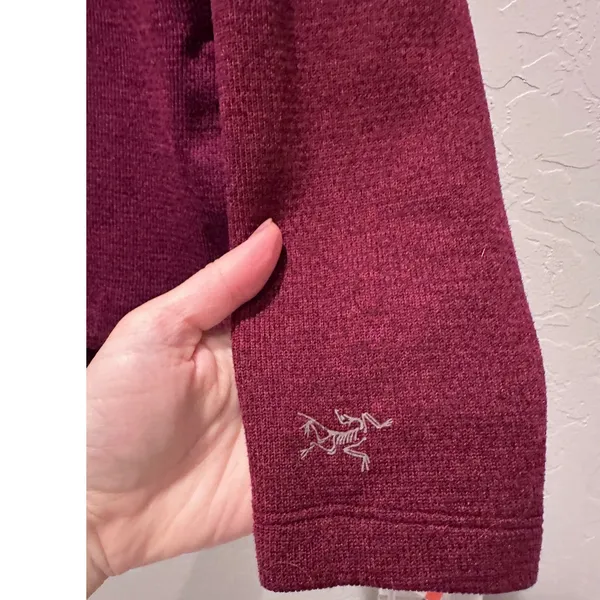 Arc'teryx Red Mock Neck Laina Knit Sweater Size‎ Medium - Image 4
