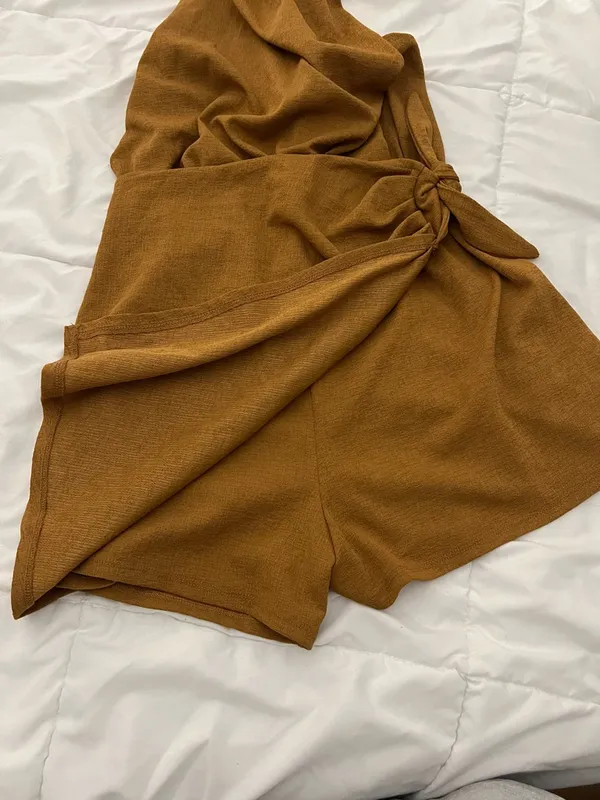 H&M Tan chestnut high neck wrap dress romper NWT medium - Image 3
