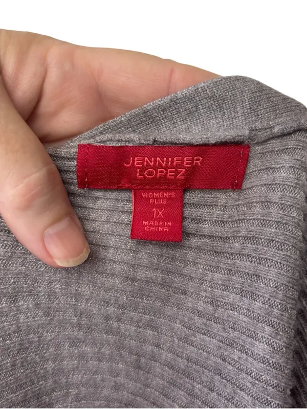 Jennifer Lopez sweater, size 1X, boat neck, dolman sleeves, cozy, ribbed knit - Image 7