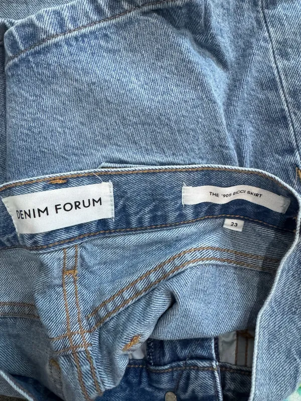 Aritzia Denim Forum The ‘90s Ricci Denim Skirt in 7 Yrs Bleu Taboo - Image 5
